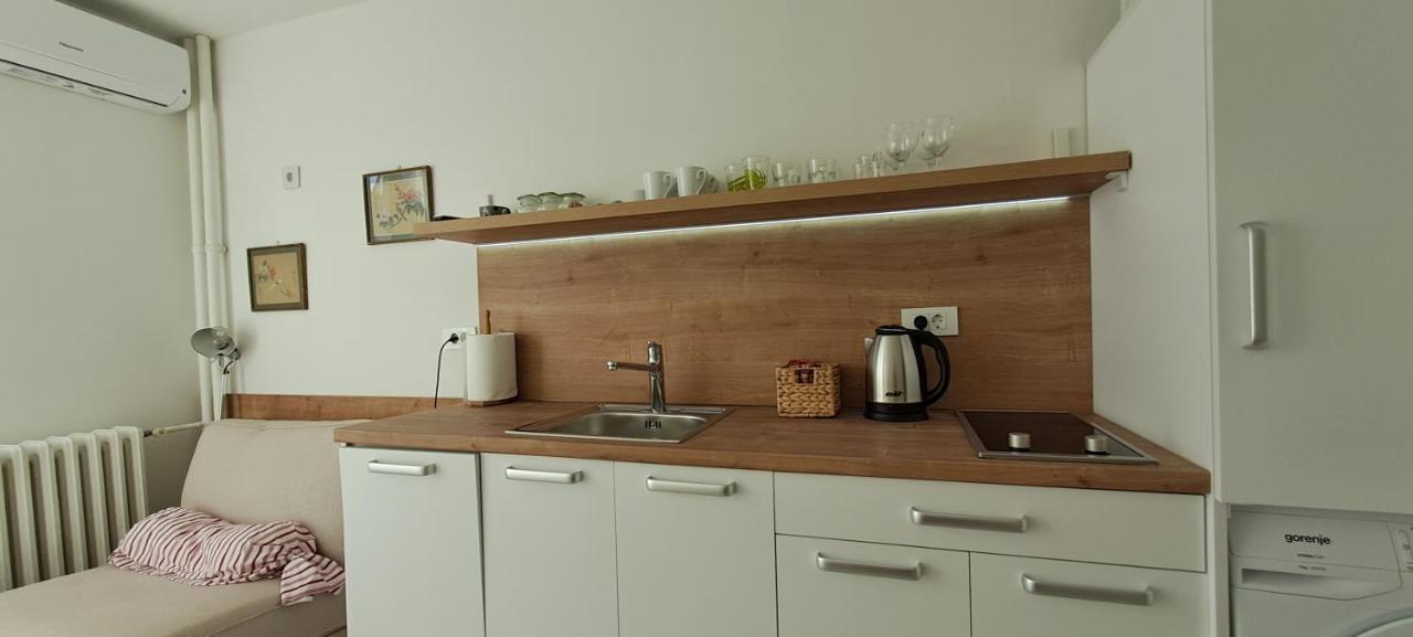 Leli Apartment *